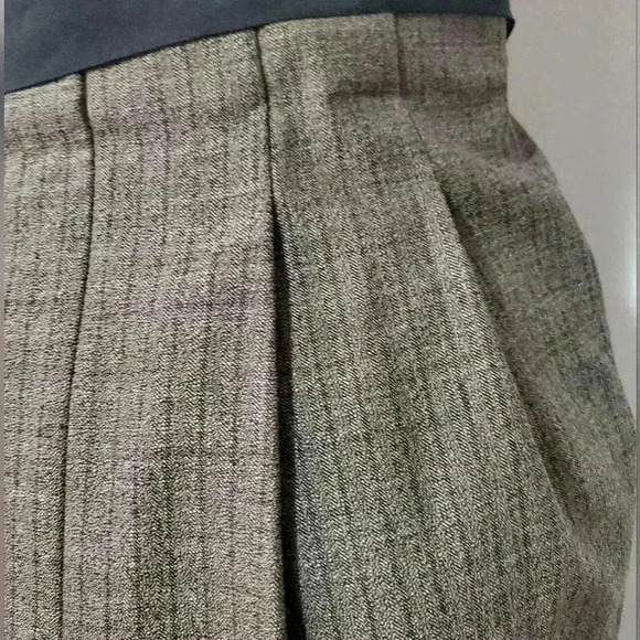 BCBG MAXAZARIA wool tweed and  silk academia dress with bow. Size 2 - Picture 7 of 12